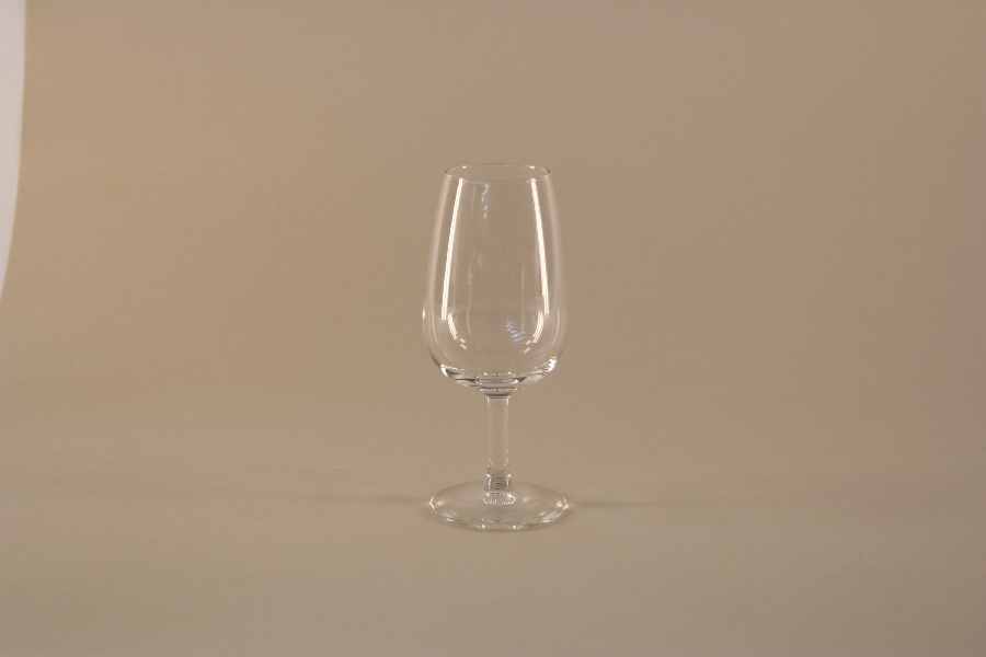 universal-wine-tasting-glass